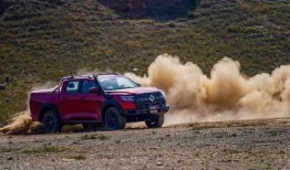 长城坦克皮卡最新爆料,硬派越野新标杆，性能与颜值双升级